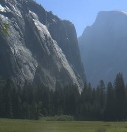 Numerical Simulation of Precipitation in Yosemite National Park with a Warm Ocean: Deep Upper Low and Rex Blocking Pattern Case Studies